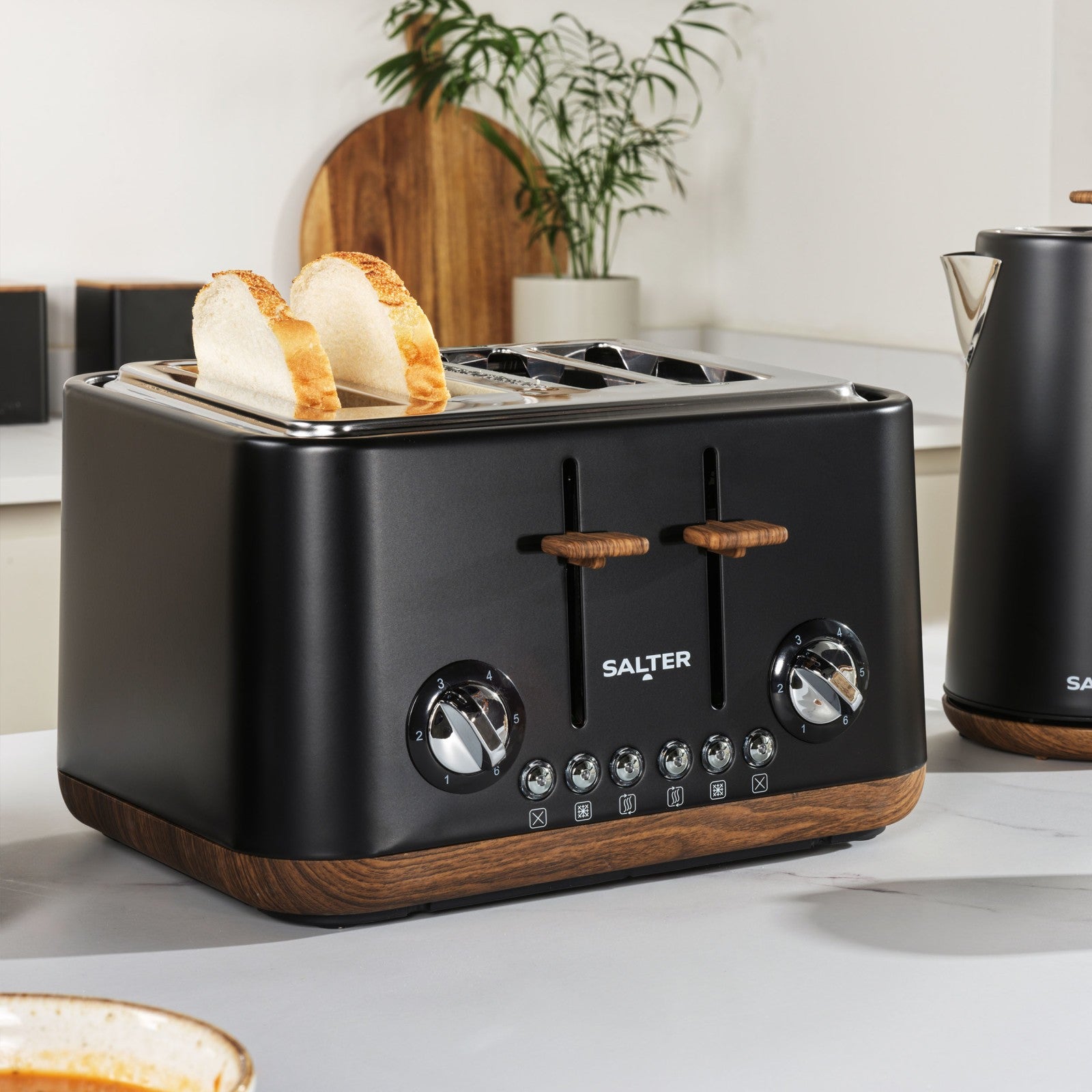 Salter Toronto Kettle Toaster Microwave Set 1.7L Fast Boil 4 Wide Slot Black