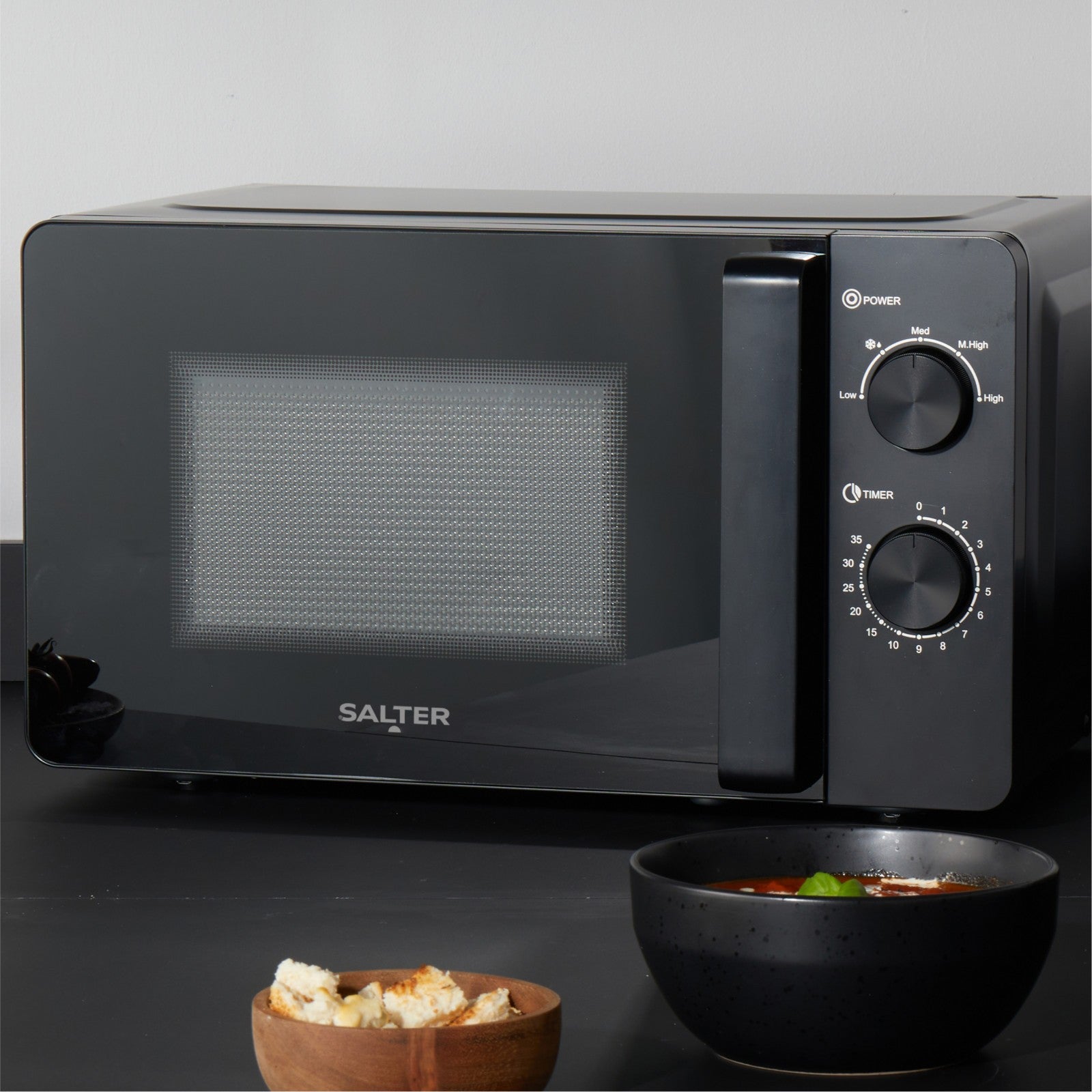 Salter 20 L Manual Microwave 35-Min Timer 27Cm Turntable Even Cook Kuro Black