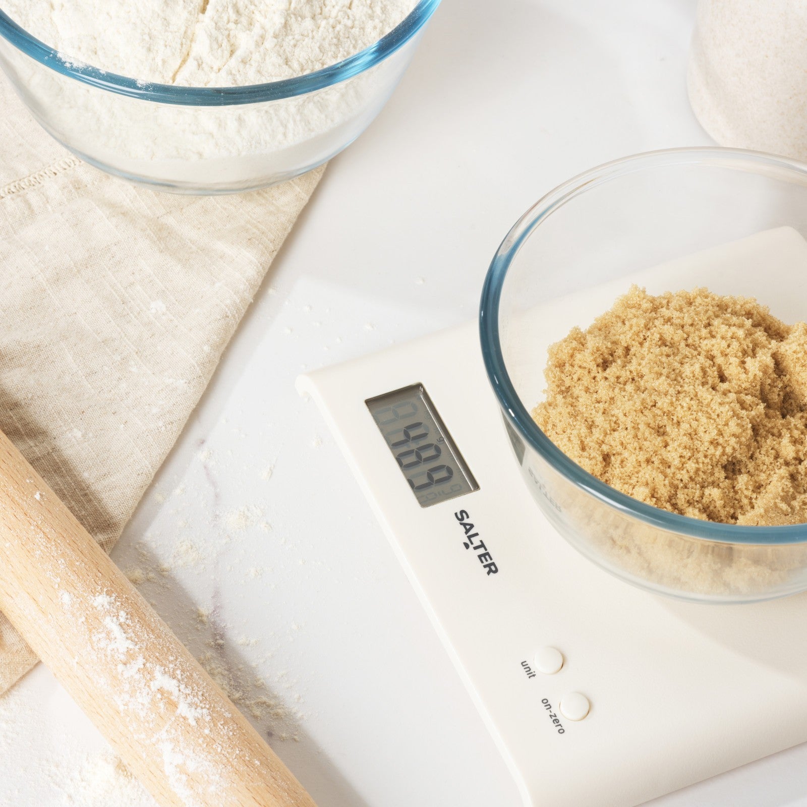 Salter ARC Digital Scale Kitchen Food Weighing Compact & Precise LCD Display 3Kg