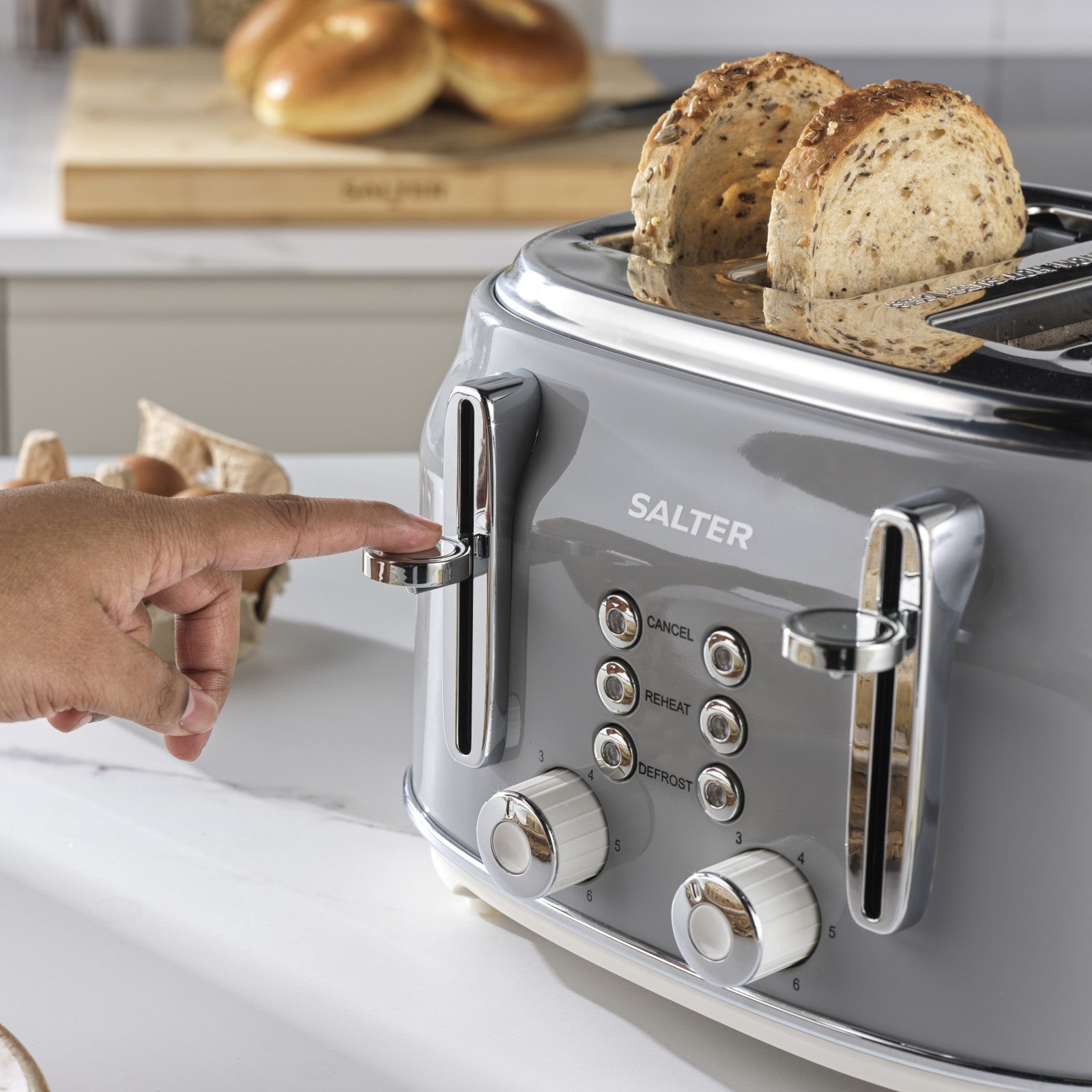 Salter Retro 4-Slice Toaster Wide Slot 6 Level Defrost Removable Crumb Tray Grey