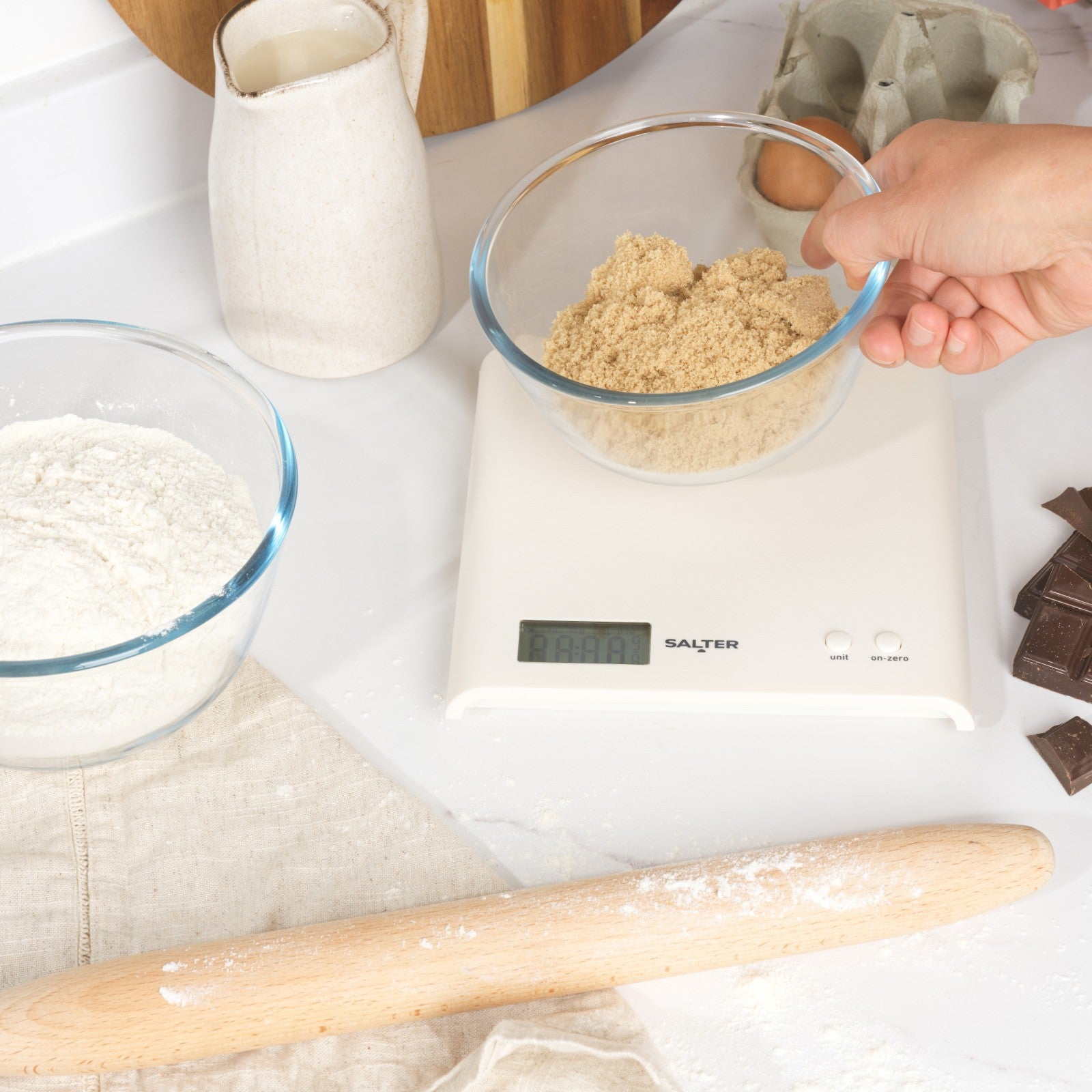 Salter ARC Digital Scale Kitchen Food Weighing Compact & Precise LCD Display 3Kg