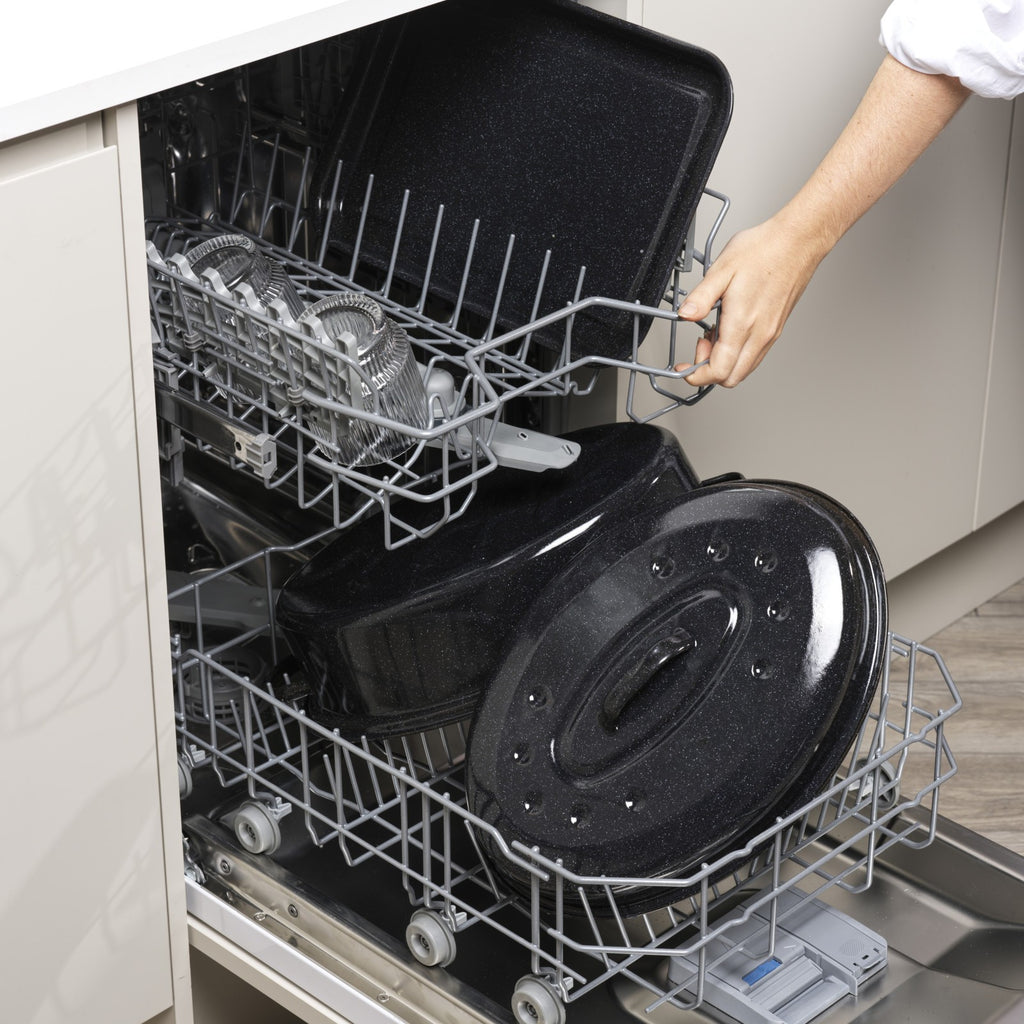 Salter Self-Basting Roaster 36 Cm Romano Vitreous Enamel Dishwasher Safe Black