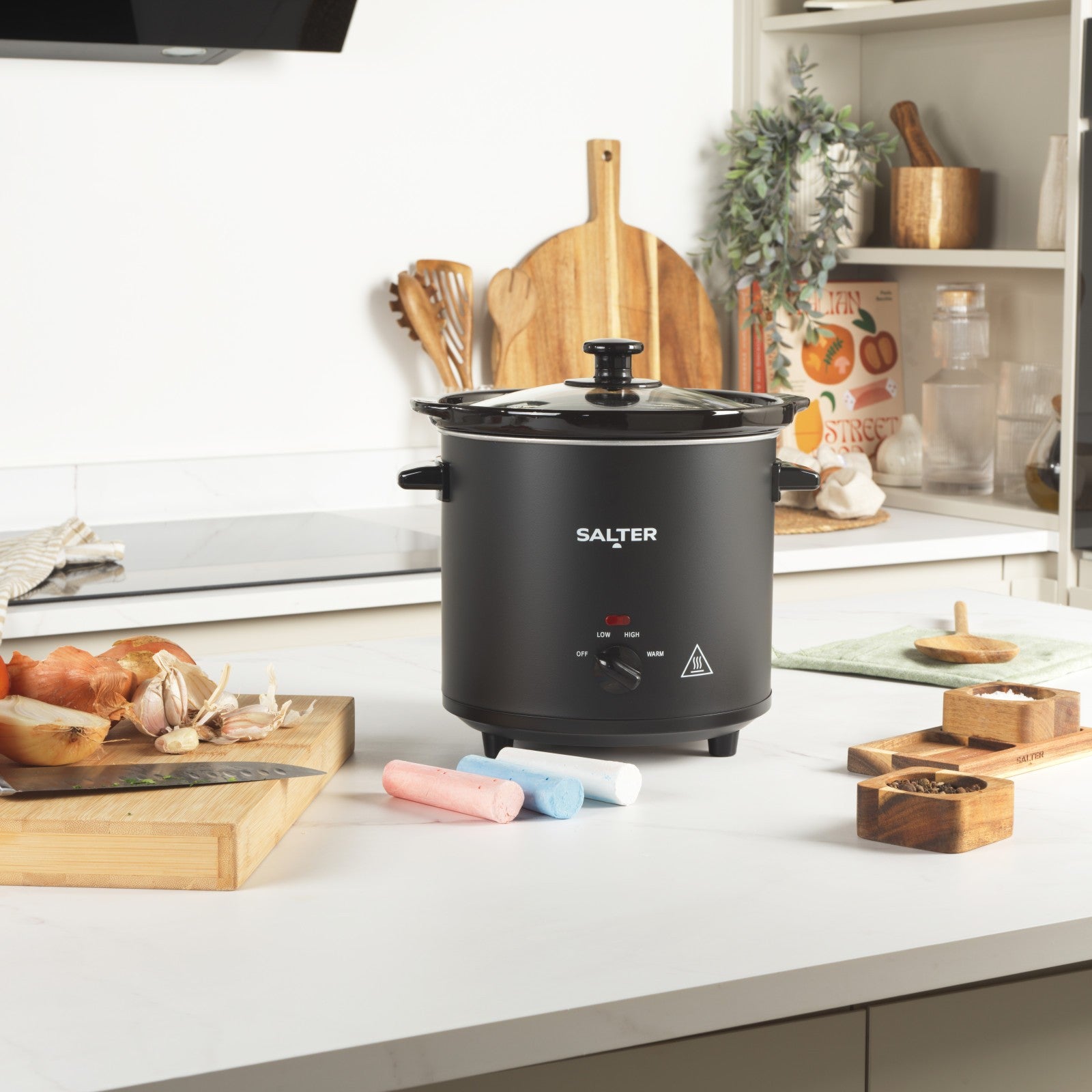 Salter Chalkboard Slow Cooker 3.5L Keep Warm Function 3 Heat Setting Family Size